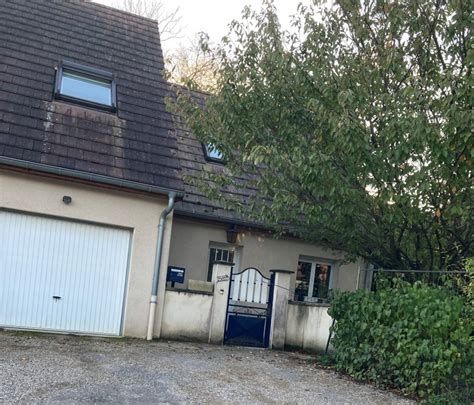 location dole et alentours.